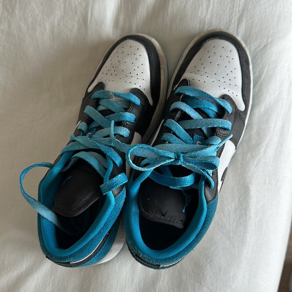 Nike Dunks - Picture 5 of 5